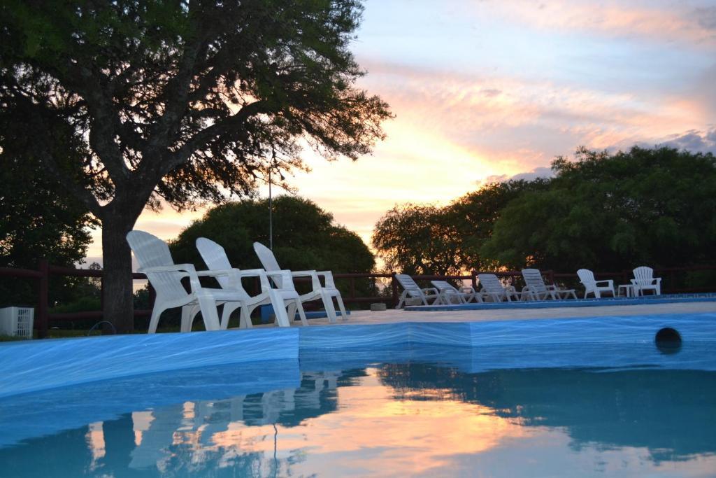 Cabanas Los Algarrobos Villa General Belgrano Bagian luar foto